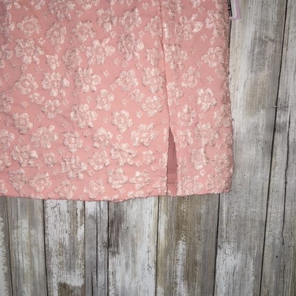 NWT SPRING Wild Fable Pink Floral Raised Skirt - Picture 3 of 6
